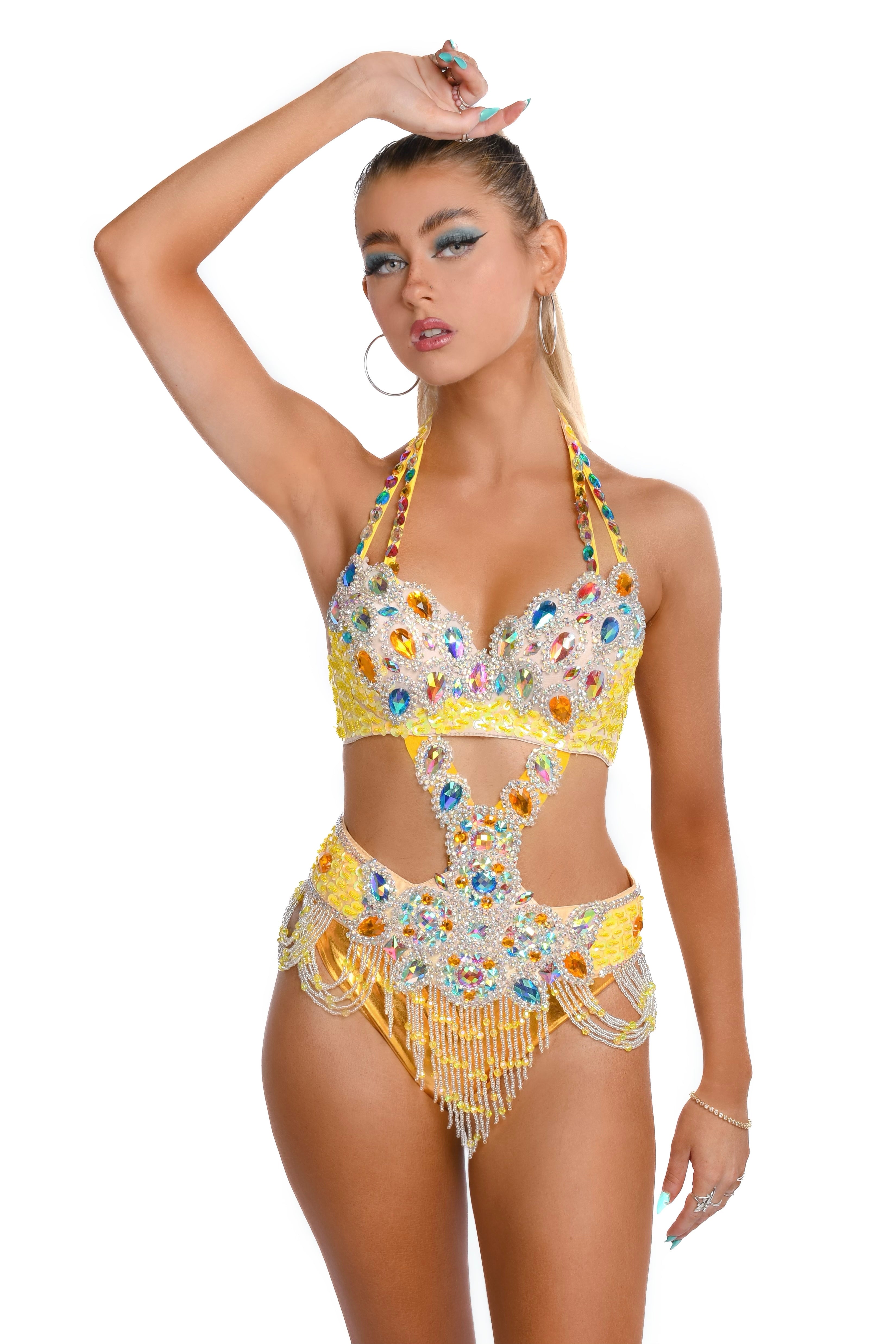 Amber Fantasy Carnival Set
